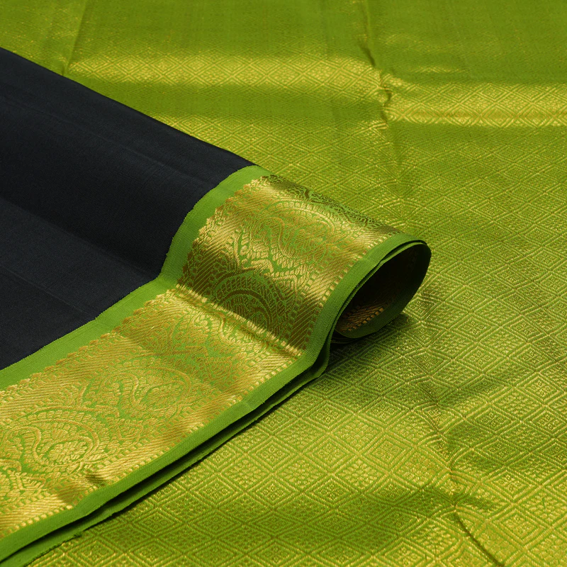 Hayagrivas Handloom Black Kanjivaram Silk Saree with Parrot Green Border KBE2022L2-4 - Image 4