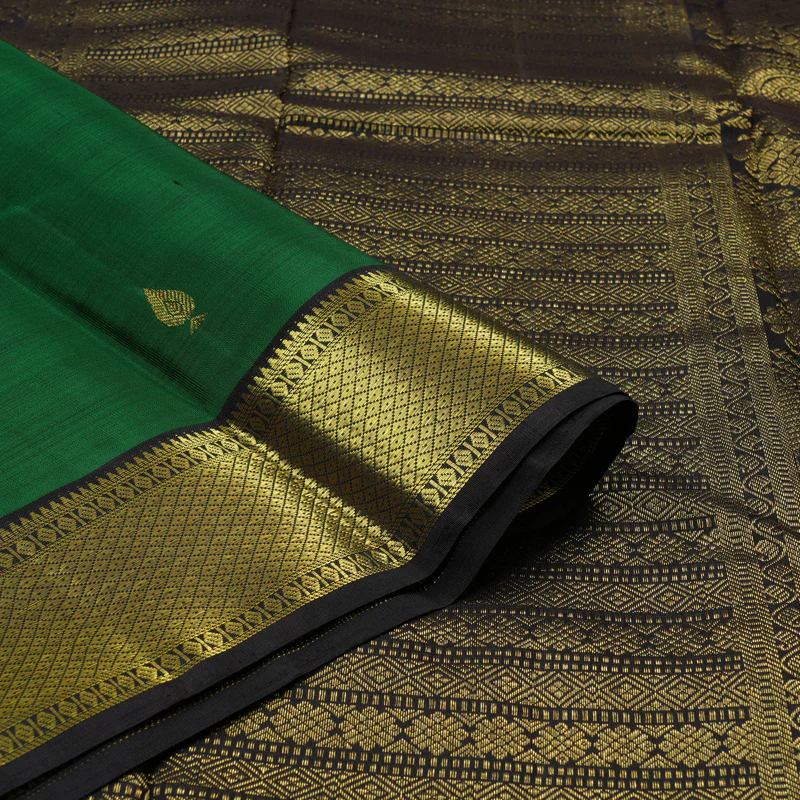 Hayagrivas Handloom Bottle Green Kanjivaram Silk Saree with Black Border KBE1954L4-5 - Image 3