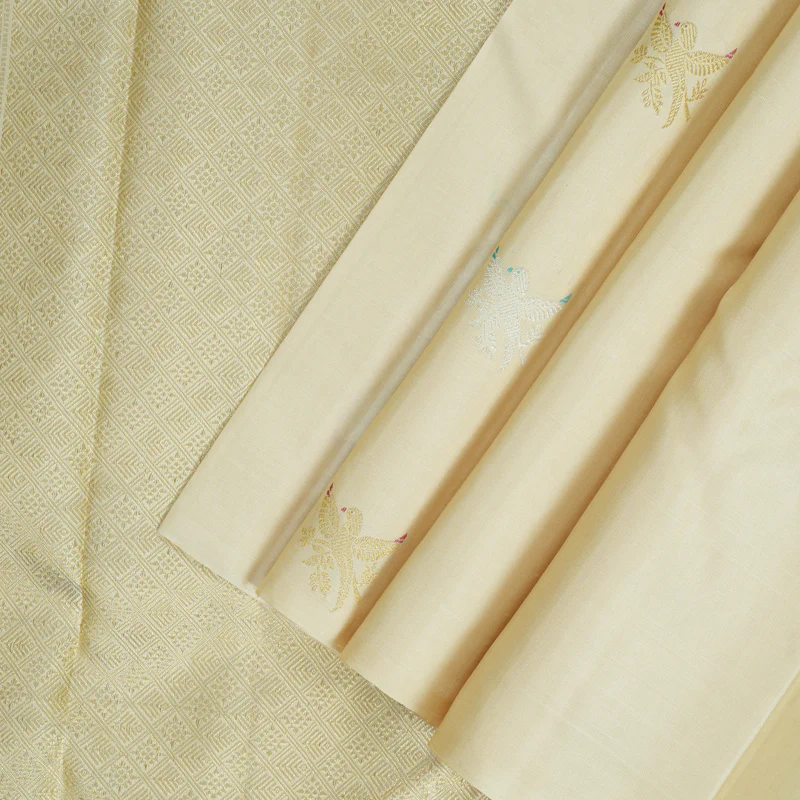 Hayagrivas Handloom Half-White Kanjivaram Silk Saree KBF306E3-2 - Image 4