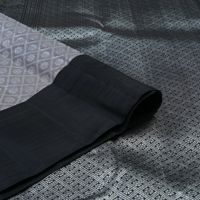 Hayagrivas Handloom Silver Grey Kanjivaram Silk Saree with Black Border KBE1999L19-1 - Image 3